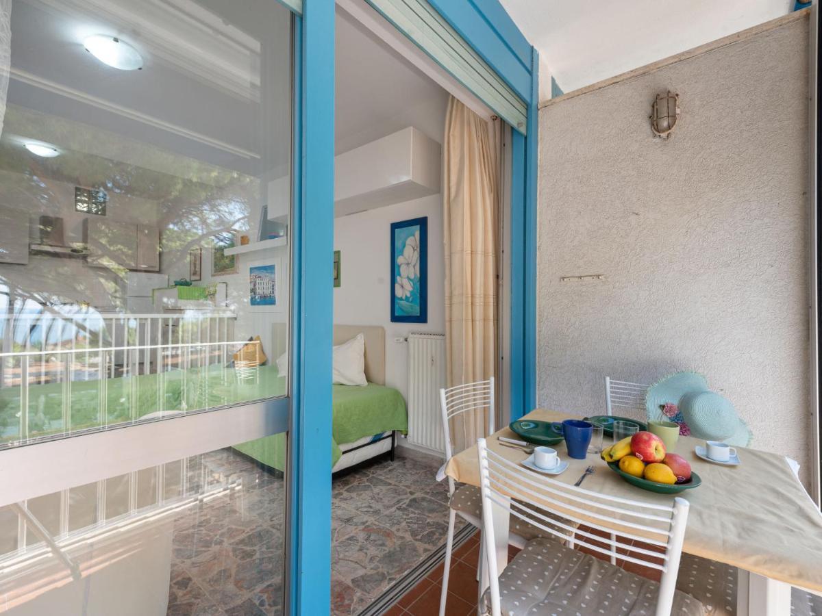 Apartment La Pineta By Interhome Casa Sant'Eugenia Exterior foto